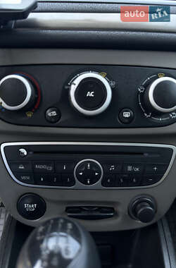 Хэтчбек Renault Megane 2009 в 