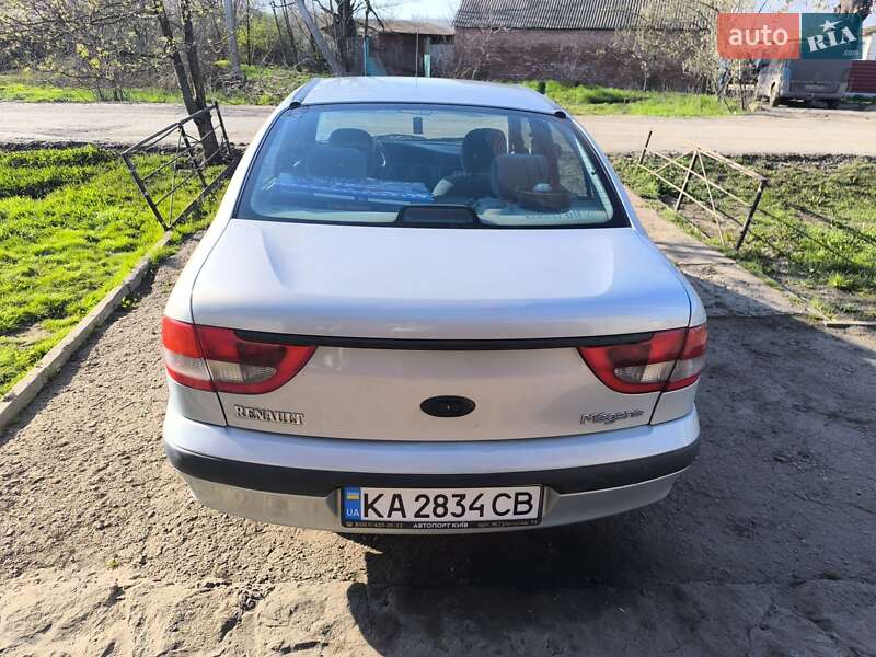 Седан Renault Megane 2003 в Межевой
