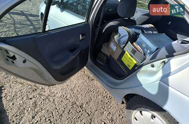 Седан Renault Megane 2003 в 