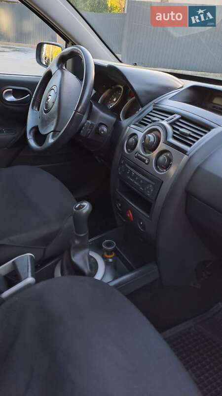 Хэтчбек Renault Megane 2004 в Тернополе фото 7 Хэтчбек Renault Megane 2004 в Тернополе