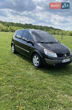 Хетчбек Renault Megane 2006 в 