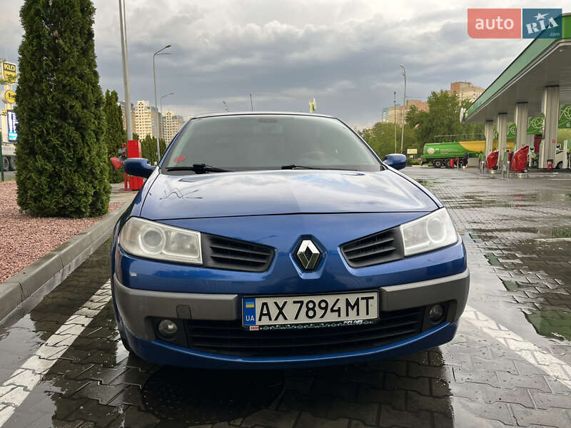 Хетчбек Renault Megane 2006 в 