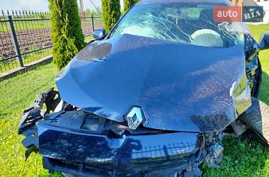 Хэтчбек Renault Megane 2012 в 