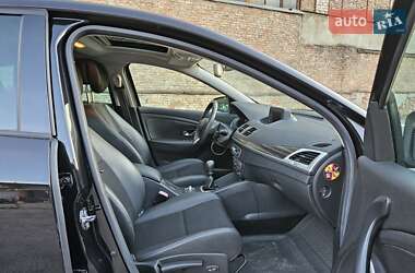 Хэтчбек Renault Megane 2010 в 