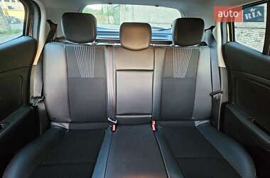Хэтчбек Renault Megane 2010 в 