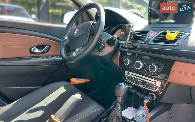 Універсал Renault Megane 2010 в Чернівцях