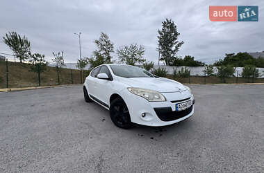Хэтчбек Renault Megane 2010 в 
