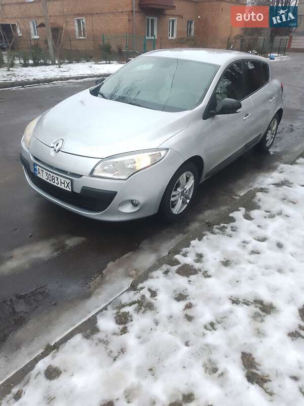 Хэтчбек Renault Megane 2011 в Сумах