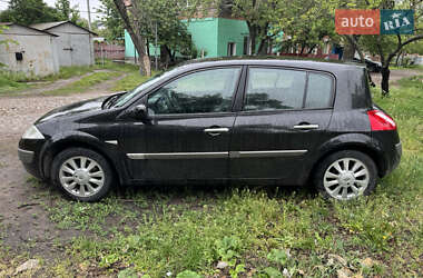 Хэтчбек Renault Megane 2005 в 