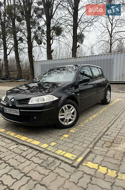 Хетчбек Renault Megane 2006 в 