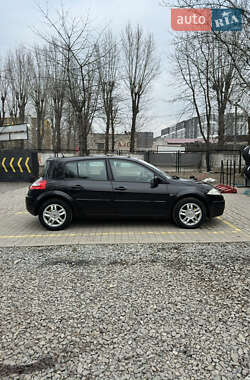 Хетчбек Renault Megane 2006 в 