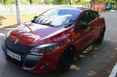 Купе Renault Megane 2010 в 