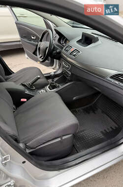 Универсал Renault Megane 2011 в 