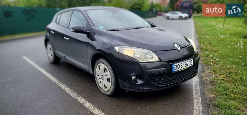 Хэтчбек Renault Megane 2009 в 