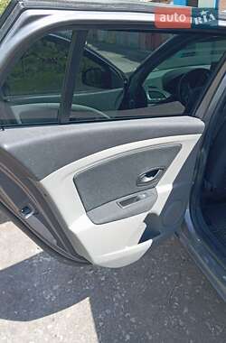 Универсал Renault Megane 2010 в 