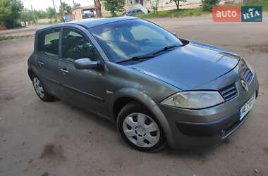 Хэтчбек Renault Megane 2003 в 