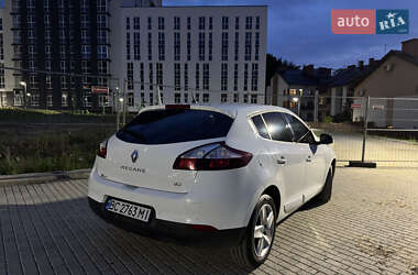 Хэтчбек Renault Megane 2015 в 