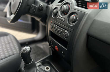 Хэтчбек Renault Megane 2008 в 