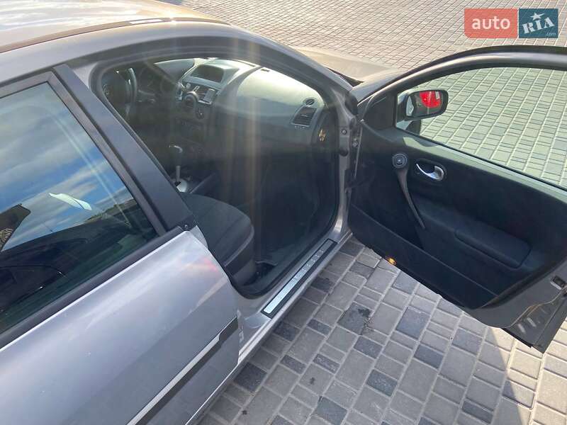 Седан Renault Megane 2004 в Кропивницькому