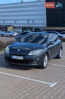 Хэтчбек Renault Megane 2010 в 