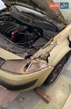 Хэтчбек Renault Megane 2004 в 