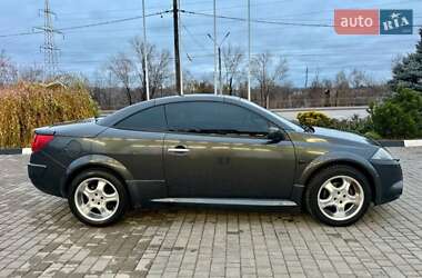Кабриолет Renault Megane 2005 в 