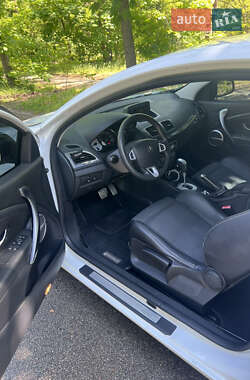 Купе Renault Megane 2011 в 