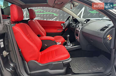 Кабриолет Renault Megane 2005 в 