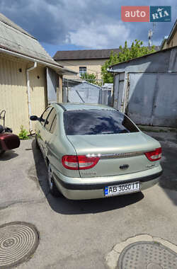 Седан Renault Megane 1999 в 