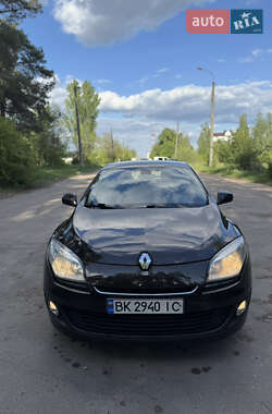Хетчбек Renault Megane 2013 в 