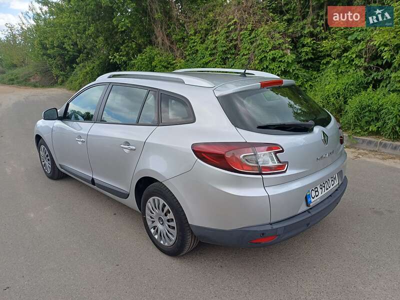 Универсал Renault Megane 2011 в Чернигове