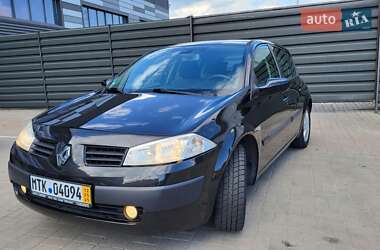 Хетчбек Renault Megane 2006 в 