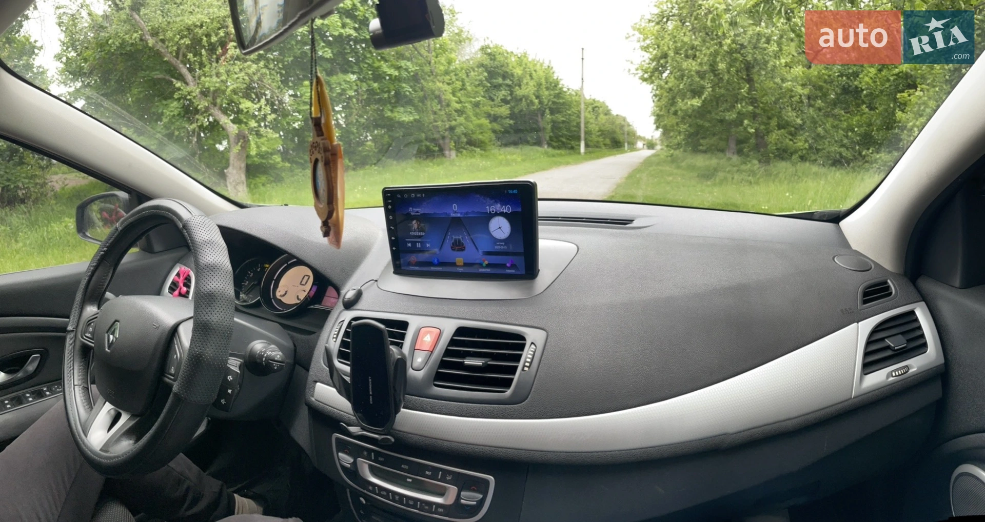 2010 Renault Megane - мініатюра 8