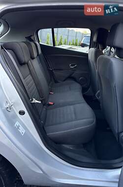Хэтчбек Renault Megane 2014 в 