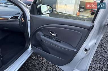 Хэтчбек Renault Megane 2014 в 