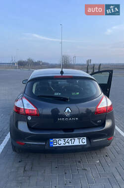 Хэтчбек Renault Megane 2013 в 