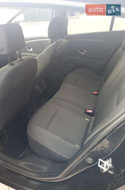 Хэтчбек Renault Megane 2012 в 