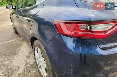 Хэтчбек Renault Megane 2017 в 