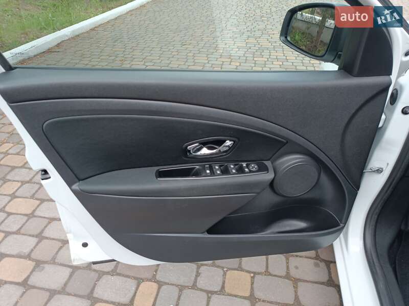 Универсал Renault Megane 2015 в Луцке