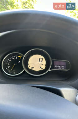 Хэтчбек Renault Megane 2010 в 