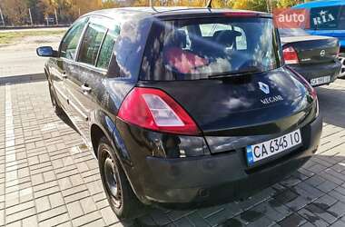 Хэтчбек Renault Megane 2004 в 