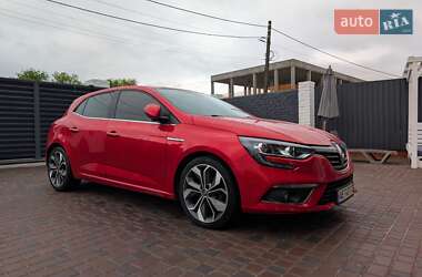 Хэтчбек Renault Megane 2018 в 