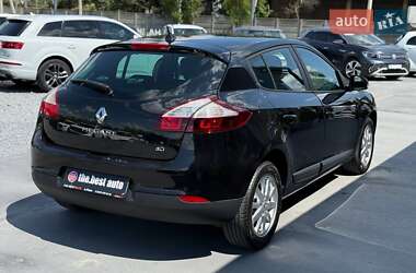 Хэтчбек Renault Megane 2012 в 