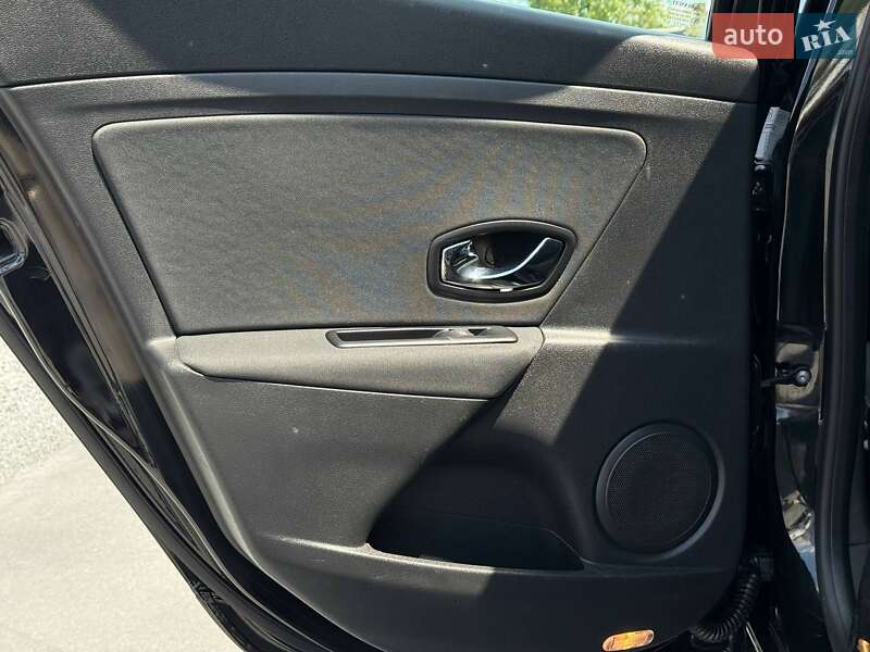 Хэтчбек Renault Megane 2012 в Ровно