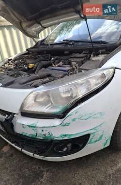 Хэтчбек Renault Megane 2012 в 