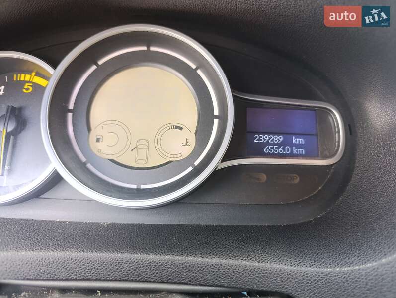 Универсал Renault Megane 2011 в Киеве фото 4 Универсал Renault Megane 2011 в Киеве