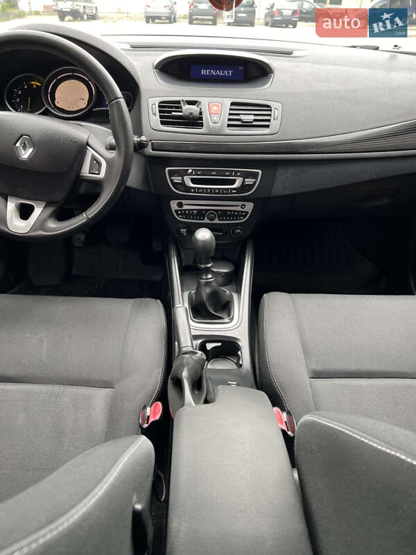 Универсал Renault Megane 2011 в Вараше