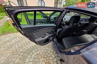 Хэтчбек Renault Megane 2015 в 