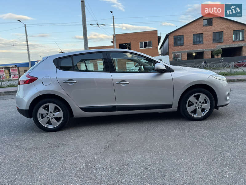 Хетчбек Renault Megane 2010 в Кропивницькому