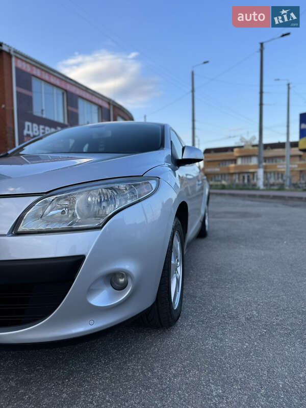 Хетчбек Renault Megane 2010 в Кропивницькому